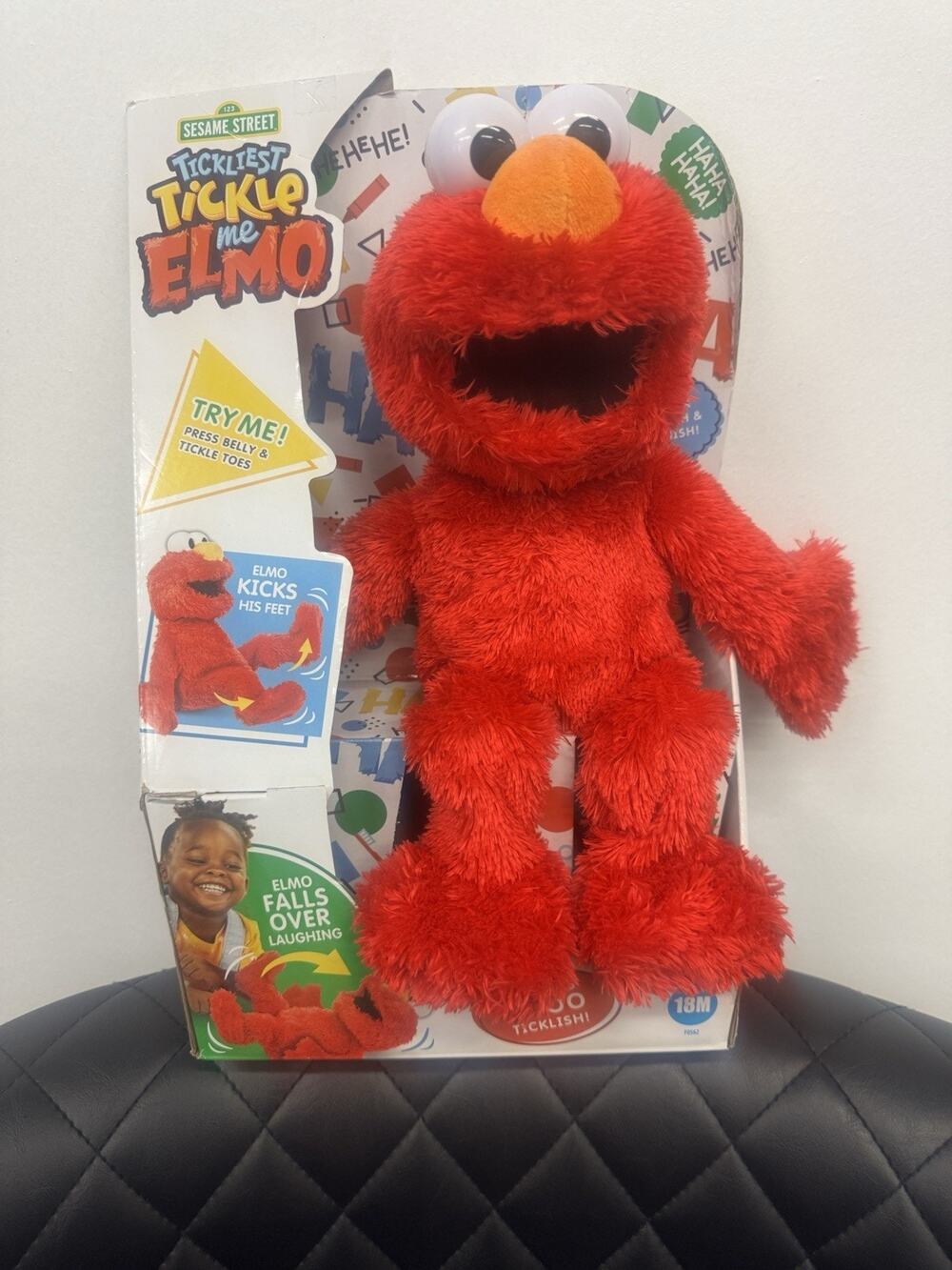 Playskool Sesame Street Tickle Me Elmo Plush Boxed 14-24in 18M+ 2011 F0552